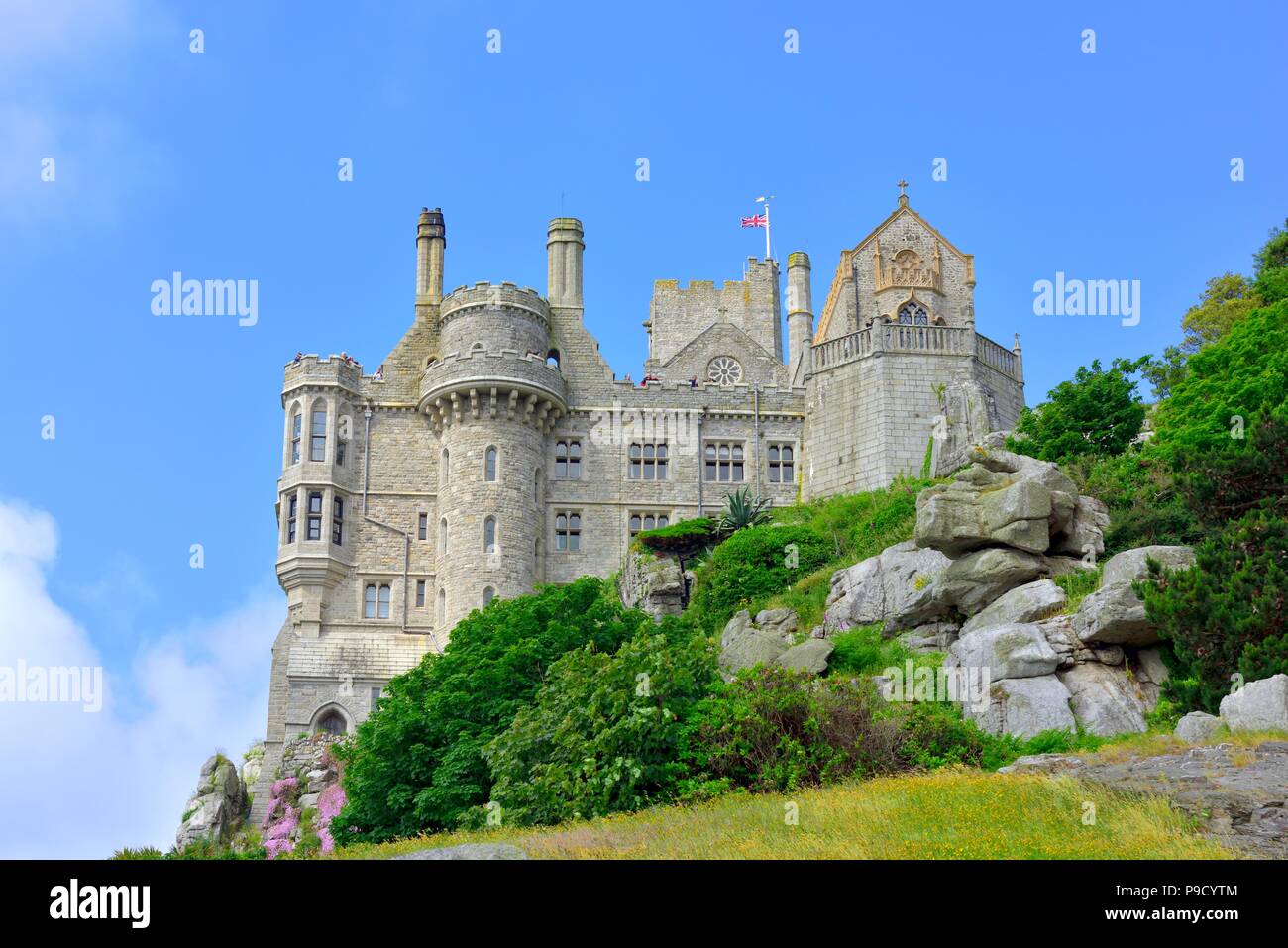 St. Michael Schloss und Gärten, Karrek Loos yn Koos, Marazion, Cornwall, England, Großbritannien Stockfoto