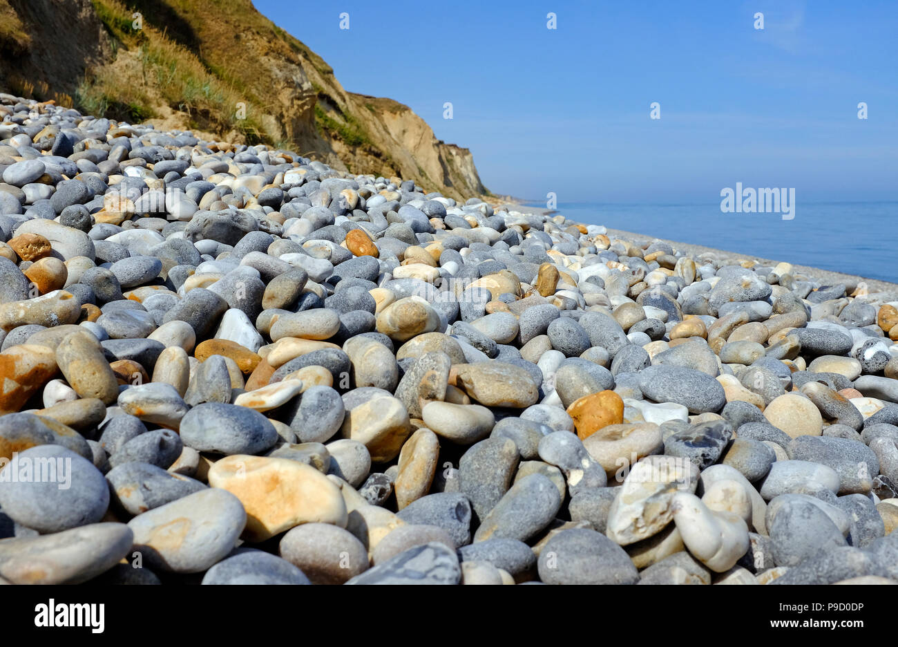 Kies Kies auf Sheringham Beach, North Norfolk, England Stockfoto