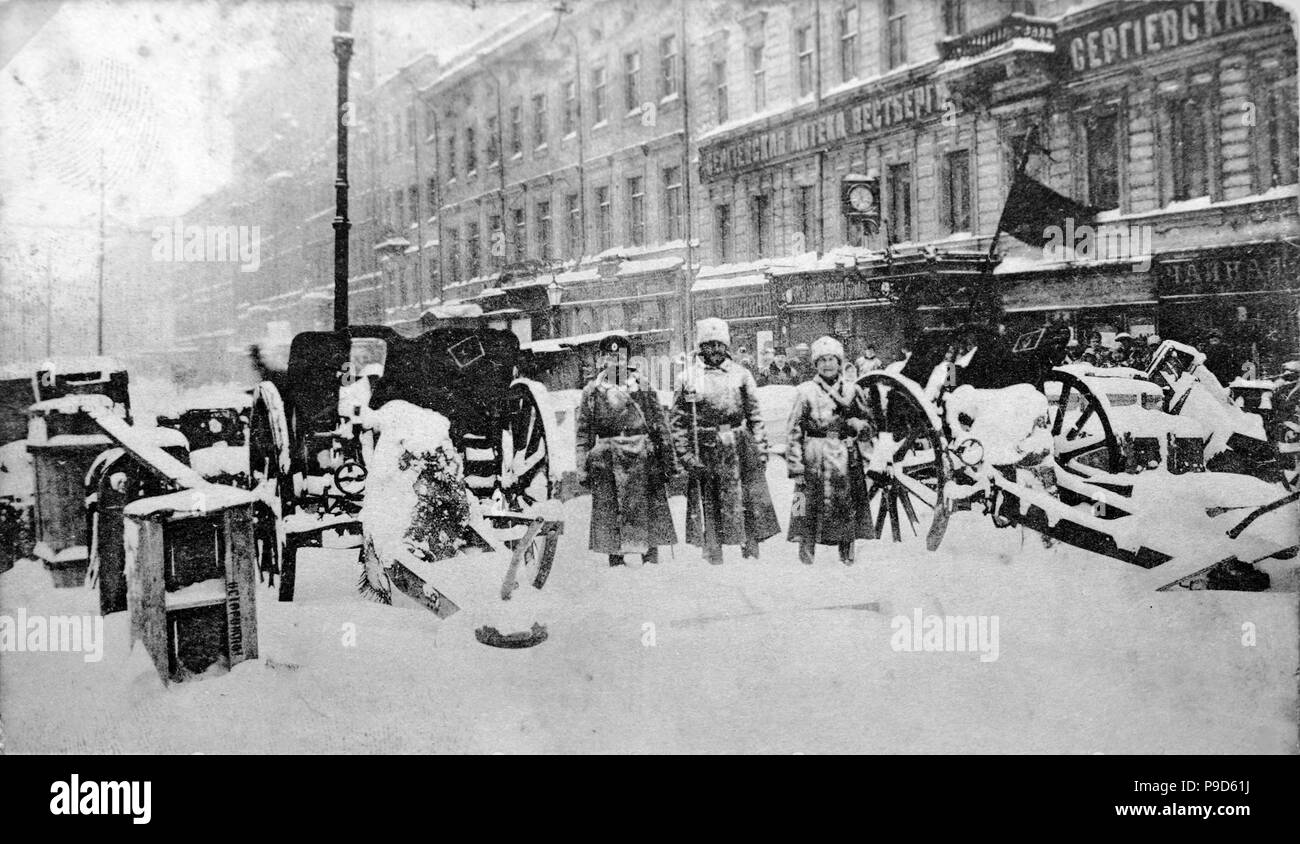 Revolutionäre barrikaden an der Liteyny Prospekt in Petrograd. Februar 27, 1917. Museum: State Museum der politischen Geschichte Russlands, St. Petersburg. Stockfoto