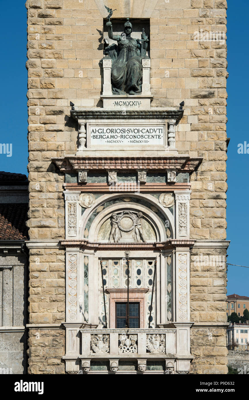 Italien, Lombardei, Bergamo, Città Bassa, Torre dei Caduti, Vittorio Veneto Square Stockfoto