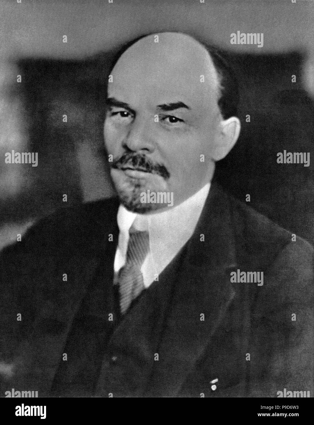 1918 vladimir lenin Fotos und Bildmaterial in hoher Auflösung Alamy