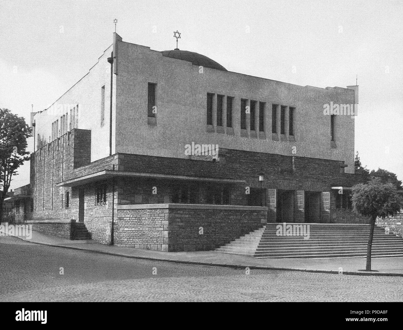 Die neu errichtete der Neolog Synagoge in Zilina (Slowakei), von Peter Behrens aus dem Jahr 1928. Museum: Olomouc Museum der Kunst. Stockfoto