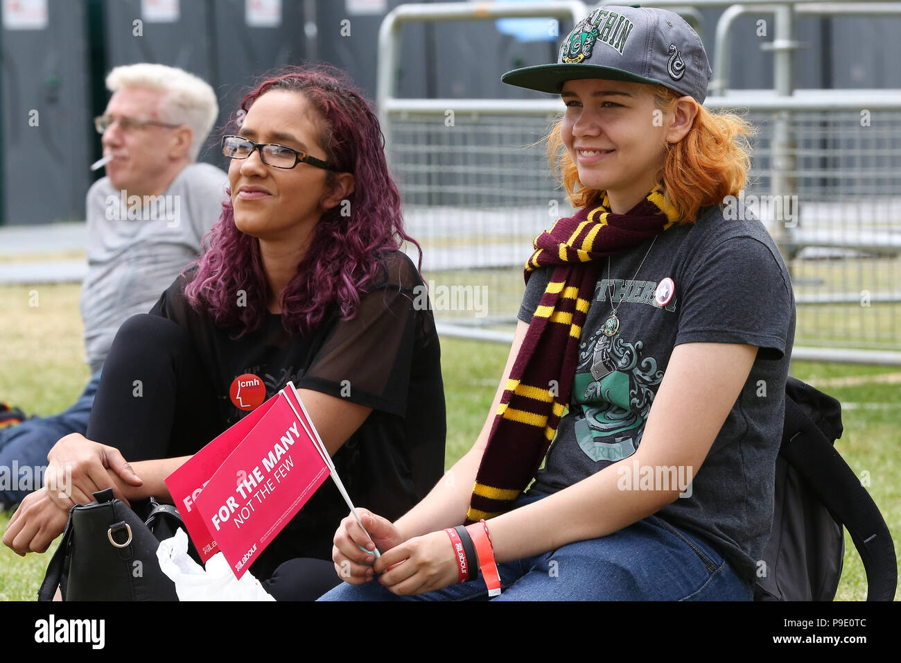 Eine niedrige Wahlbeteiligung bei Arbeit Leben eine politische Musik Festival an der White Hart Lane Recreation Ground im Norden Londons, wegen des Mangels an Verkauf von Tickets. Mit: Atmosphäre, Wo: London, Großbritannien Wann: 16 Jun 2018 Credit: Dinendra Haria/WANN Stockfoto