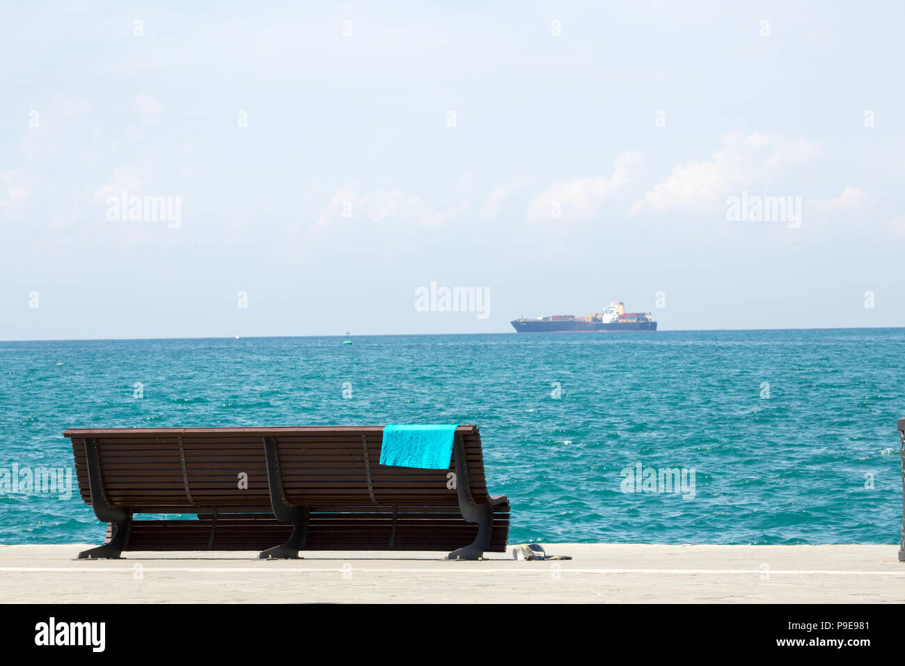 Sonnenbaden am Strand Stockfoto