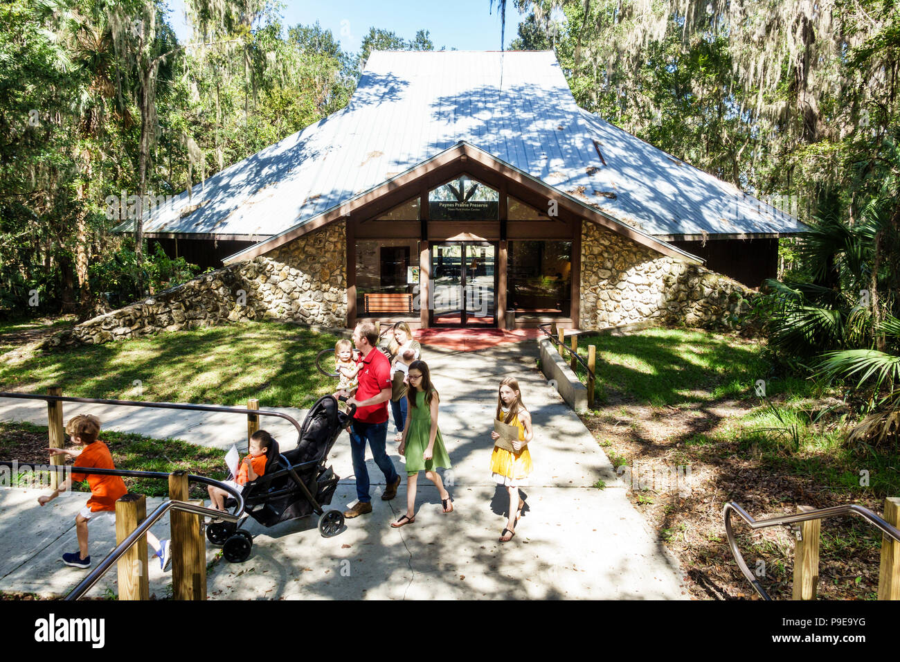 Gainesville Florida, Micanopy, Paynes Prarie Ecopassage Nature Preserve State Park, nationales Naturdenkmal, Naturschutz, Besucherzentrum, Junge Junge Stockfoto