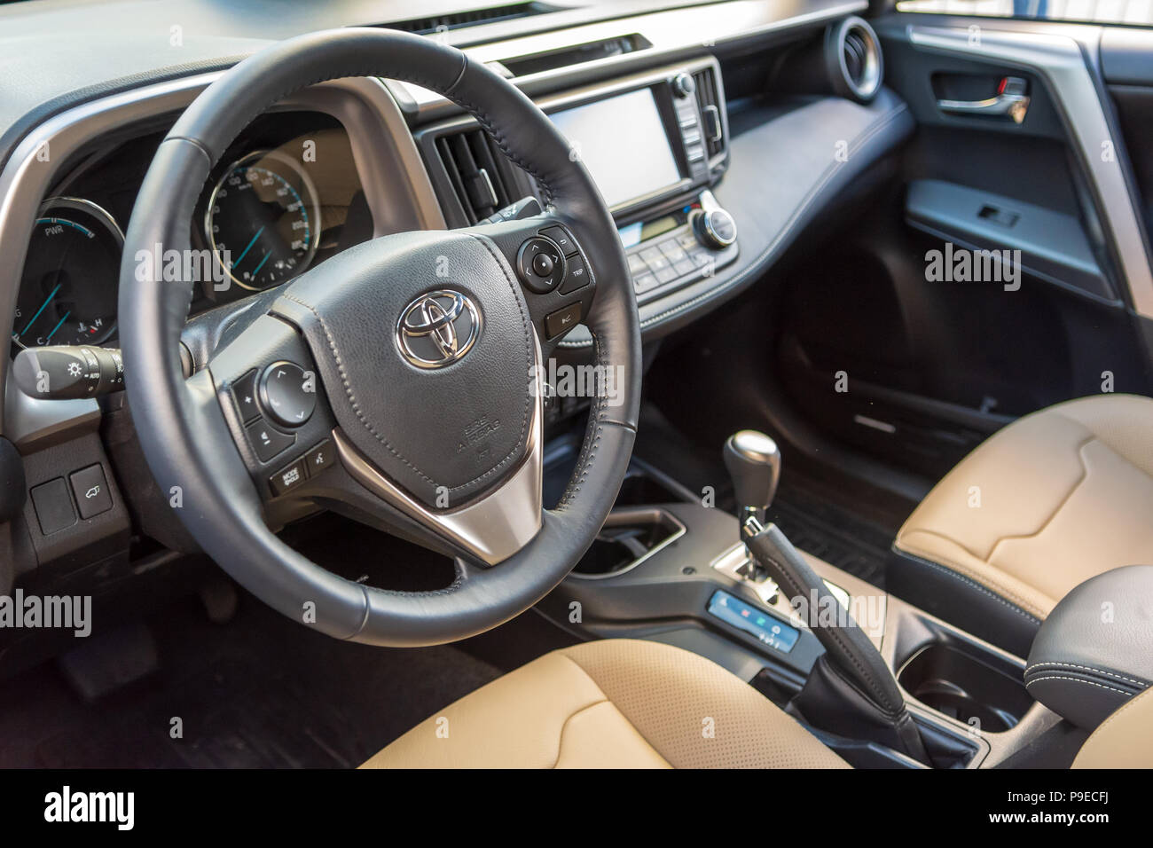 Polen 8 Juli 2018 Informationen Zu Toyota Rav4 Hybrid