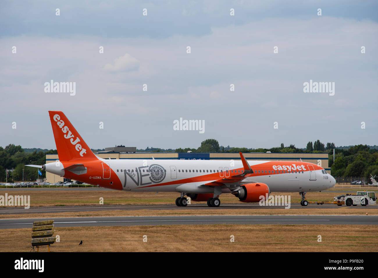EasyJet Airbus A321NEO Jet-Linienflugzeug am Flughafen Farnborough, Hampshire, Großbritannien. Farnborough International Airshow 2018. Fachmesse für Luft- und Raumfahrt Stockfoto