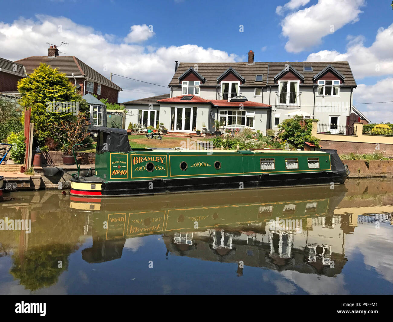 Trent und Mersey Canal, Anderton, Northwich, Cheshire Ring, North West England, UK-15-04, Aufsch. Stockfoto