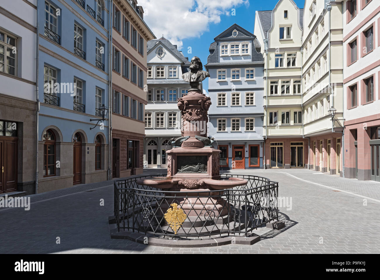 Neue Altstadt Stoltze Denkmal auf dem Huehnermarkt, Frankfurt, Deutschland. Stockfoto