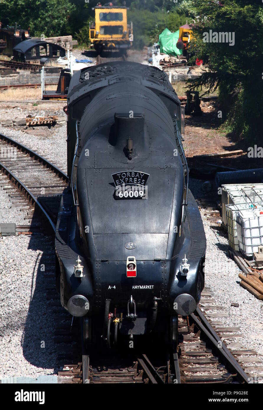Churston, Devon, England: Die „Union von Südafrika“ (60009) kehrt zu einem Drehteller zurück. 60009 ist eine LNER-Dampflokomotive der Klasse A4 Stockfoto