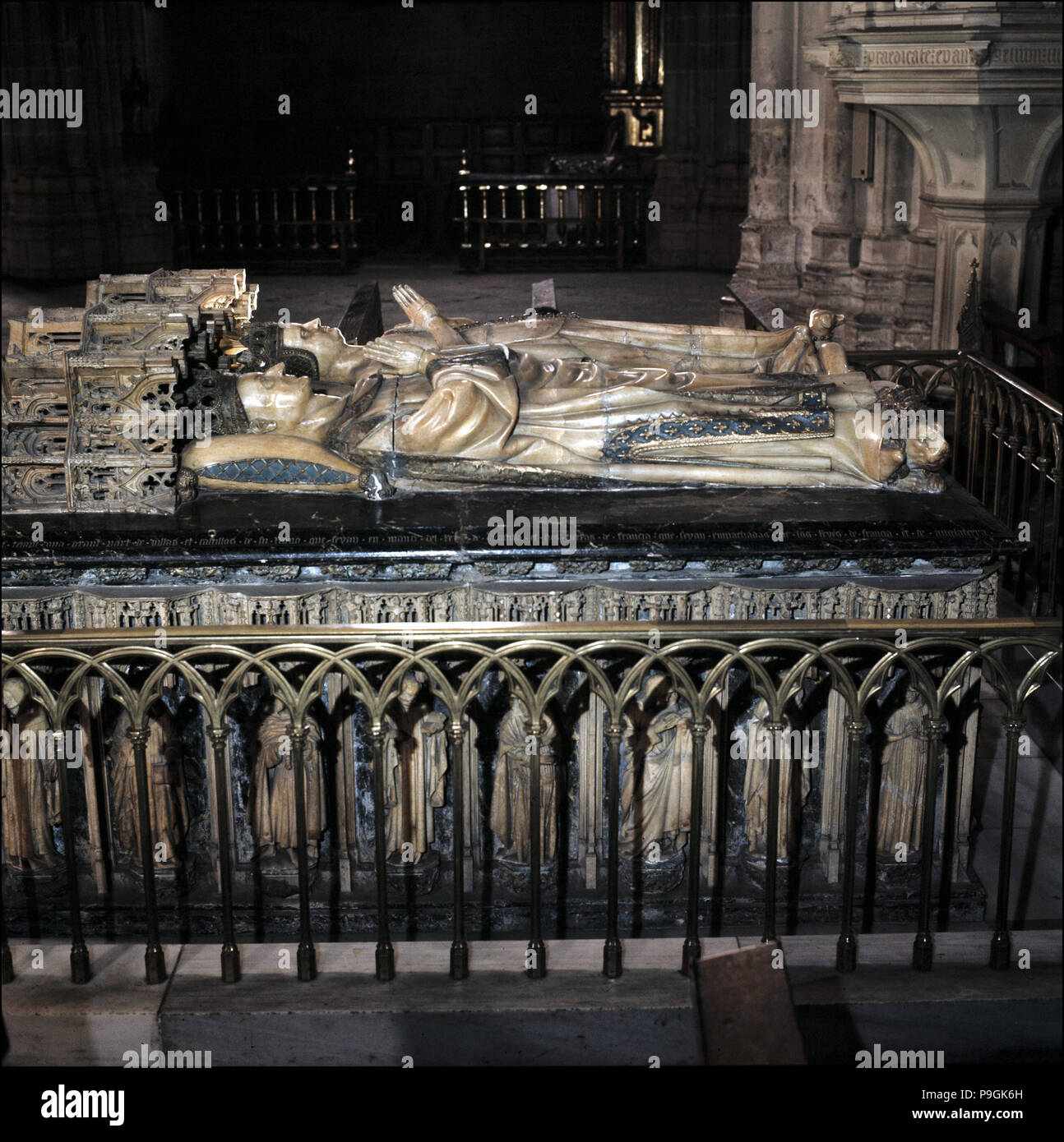 Grab von Karl III. von Navarra und seiner Frau Eleonore von Kastilien in der Kathedrale von Pamplona. Stockfoto