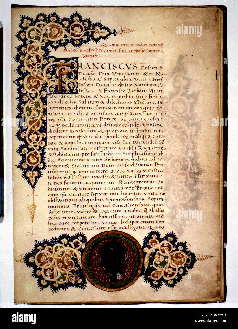 Dokument an, durch den der Herzog von Venedig, Francesco Foscari, neue Vorrechte gewährt, Brescia, 1470. Stockfoto