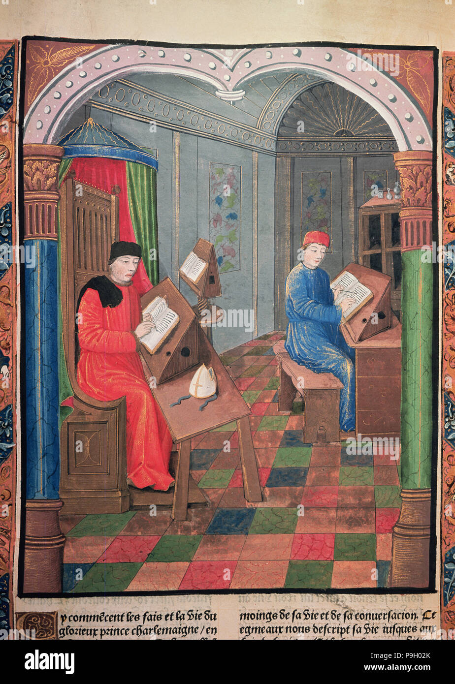 Einhard und Erzbischof Turpin schreiben die Geschichte Karls des Großen in der "Chroniques De France", 1 ... Stockfoto