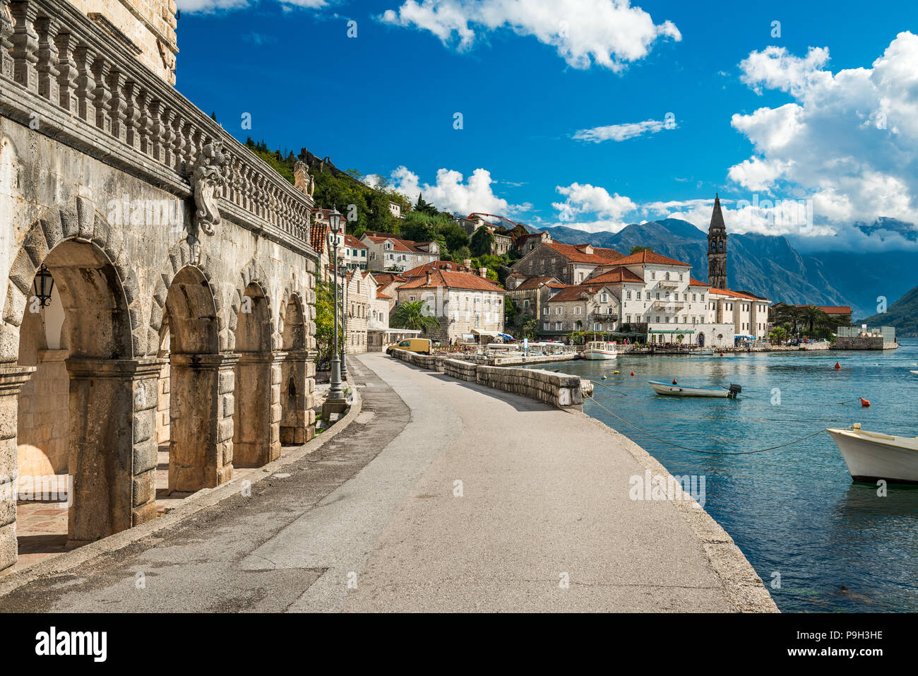 Perast Stadt in der Bucht von Kotor, Montenegro Stockfoto