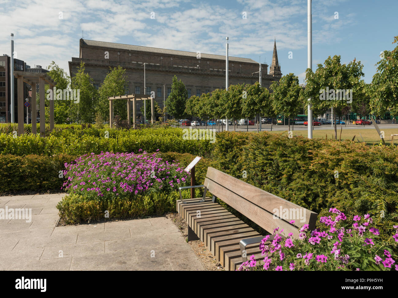 Die Asien Verbindungen Garten in Slessor Gärten, Teil von Dundee Waterfront Development, Highlights historischen Handelsbeziehungen von Dundee, Schottland, Großbritannien. Stockfoto