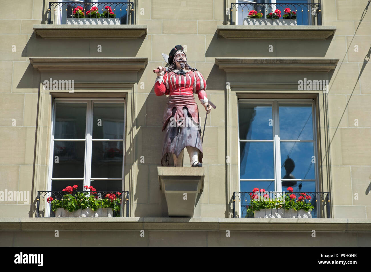 Bunte statue Rathaus Apotheke Rathaus Apotheke Kramgasse Altstadt Bern