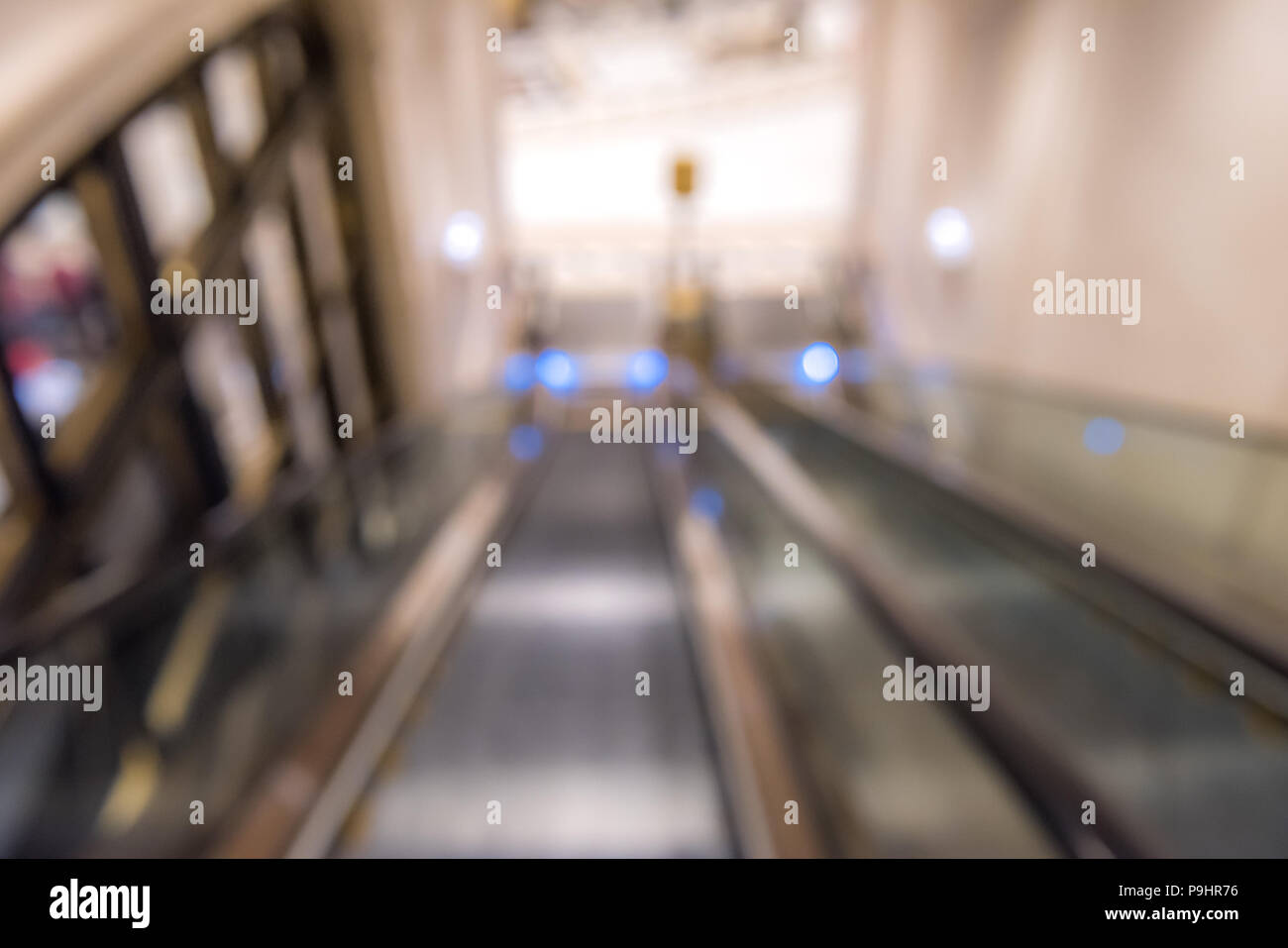 Defokussiertem Hintergrund Bild der Shopping Mall Stockfoto