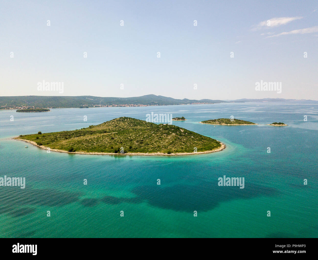 Luftaufnahme der Insel in der Form eines Herzens, Kroatien, Form eines Herzens, Otok Galesnnjak, Inselchen, Rock. Auch als Otok za Zaljubljene Stockfoto