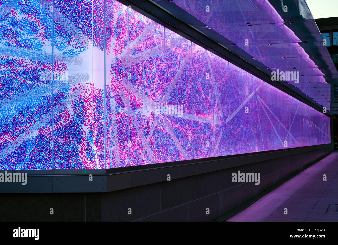 Allen Institut für Hirnforschung Seite von Gebäude mit bunten Wand der neurologische System des Gehirns. Stockfoto