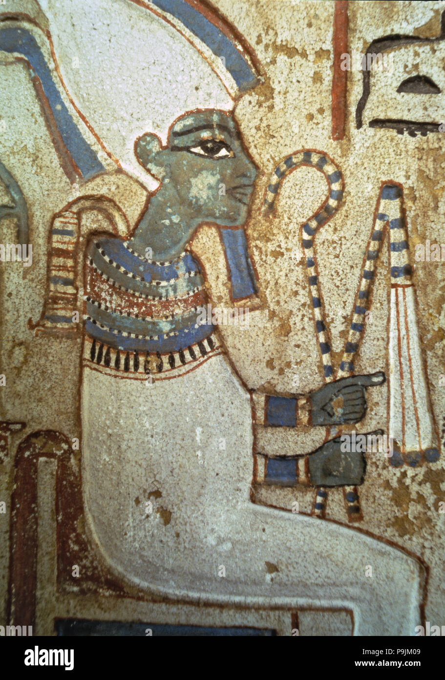 Grabkunst Stele, der Gott Osiris, in Polychromed Kalkstein. Von Theben. Stockfoto