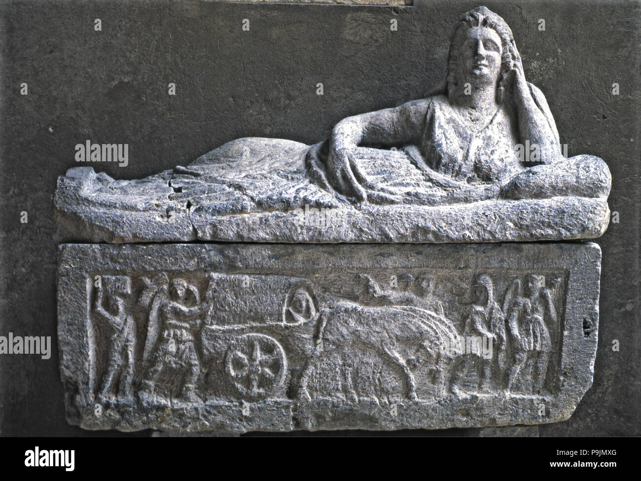 Etruscan Sarcophagus Fotos Und Bildmaterial In Hoher Aufl sung etruscan-sarcophagus-fotos-und-bildmaterial-in-hoher-aufl-sung
