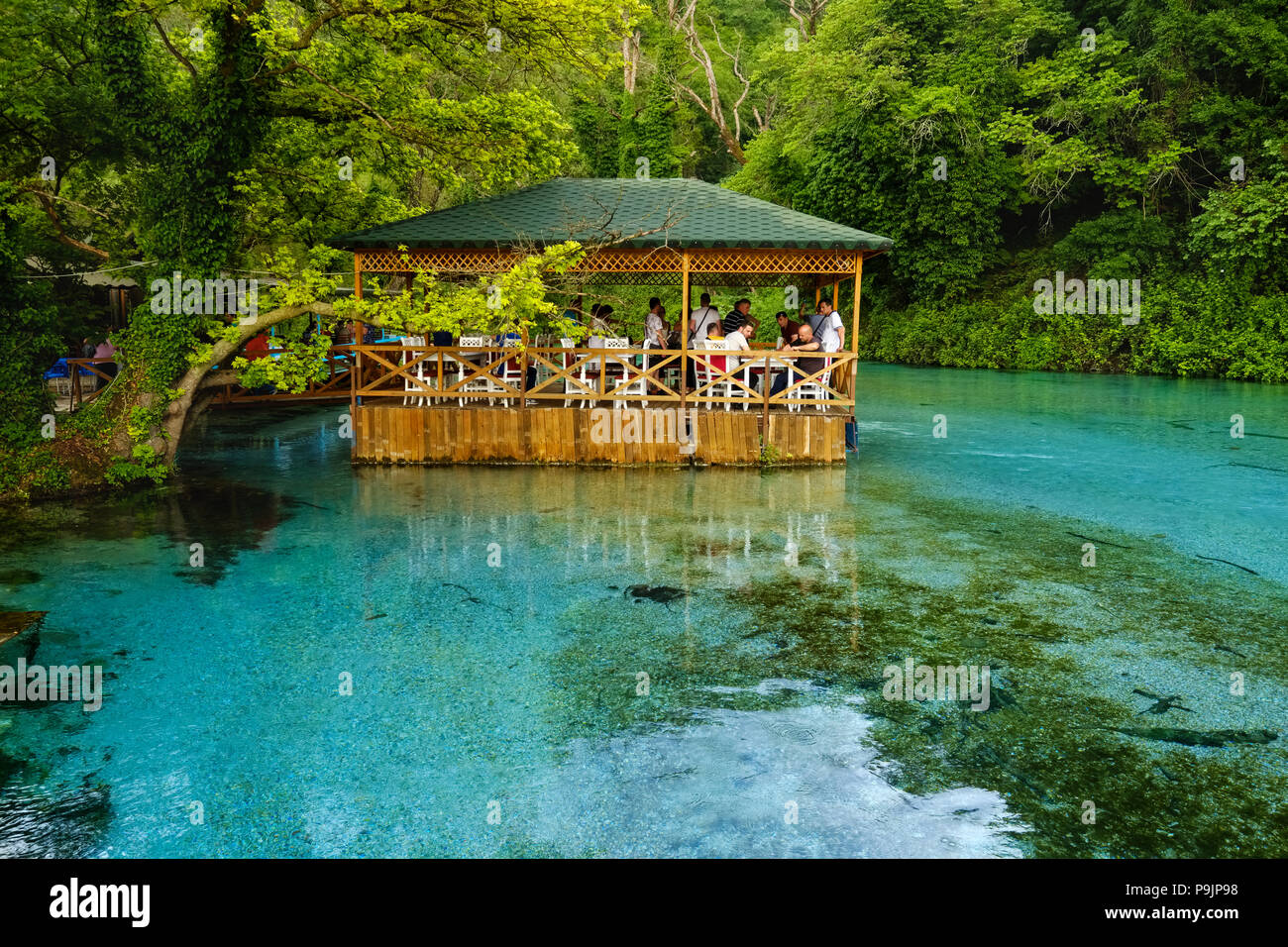 Blauer pavillion Fotos und Bildmaterial in hoher Auflösung Alamy