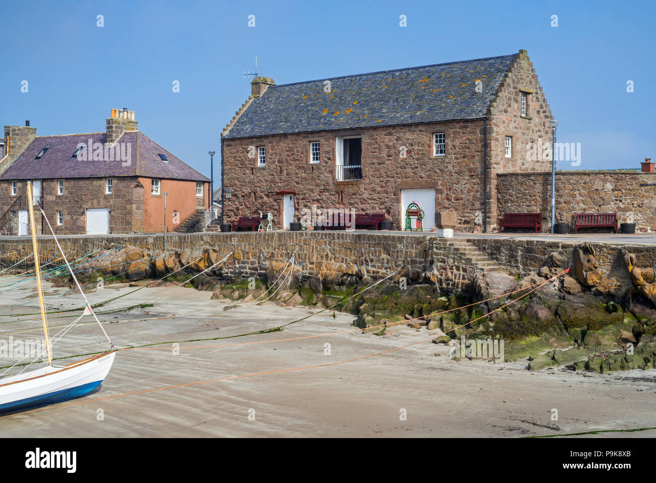 16. jahrhundert Stonehaven Tolbooth, jetzt Museum und Restaurant im Hafen, Aberdeenshire, Schottland, Großbritannien Stockfoto