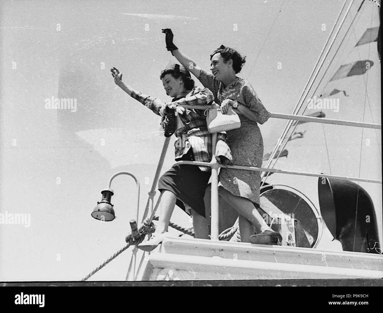 242 19521 SLNSW David Jones Modelle Ankunft von Monterey Stockfoto