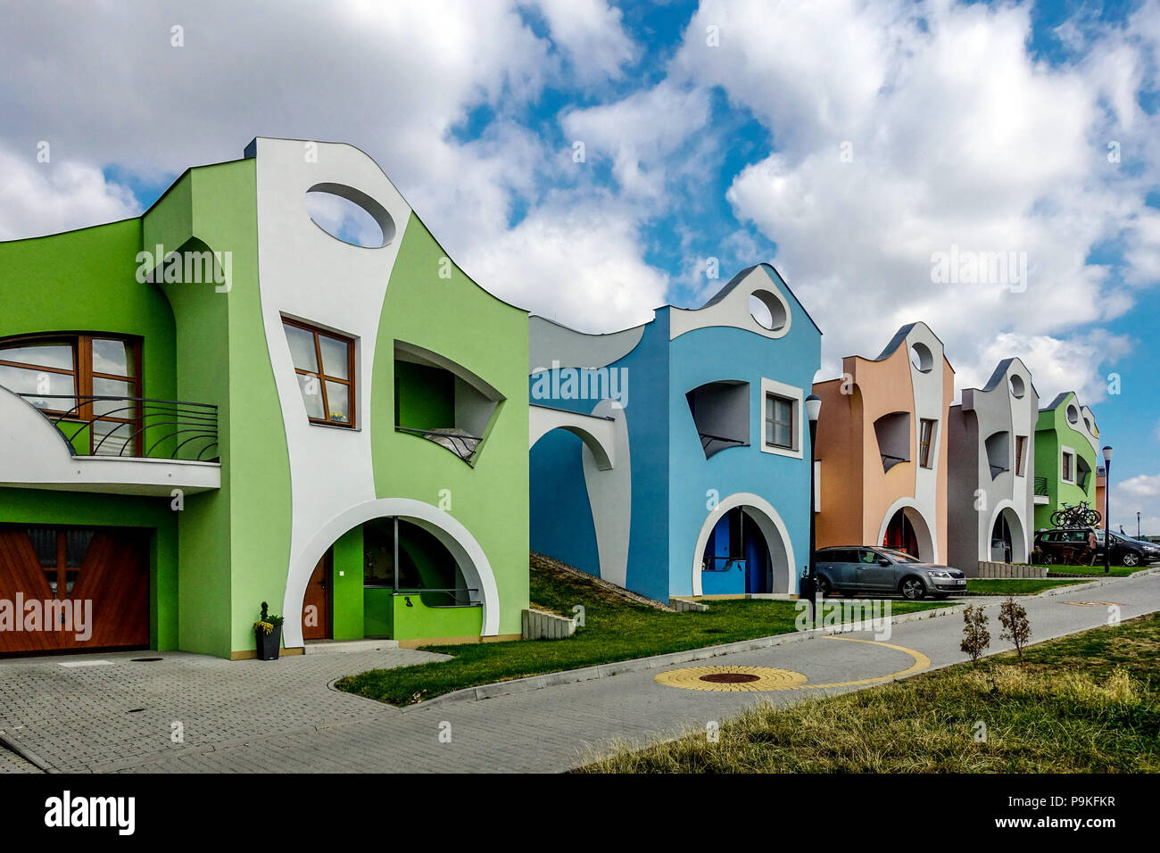 Bunte Häuser Opile sklepy-betrunkene Keller Wohnungen mit eigenem Weinkeller, Weinregion Velke Pavlovice, Südmähren Tschechische Republik Tourismus Stockfoto