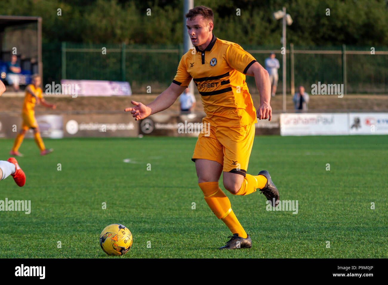 Bridgend, Wales. Juli 2018 18. Penybont host Newport County in einem vor Saisonbeginn freundlich an der KYMCO Stadion. Lewis Mitchell/Alamy Leben Nachrichten. Stockfoto