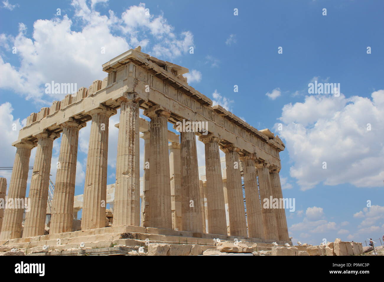 Während der alten griechischen Zeiten ist das Zentrum der Athen, die Akropolis. Heute platziert wurde, ist es immer noch im Zentrum der Stadt und sehr beliebt. Stockfoto