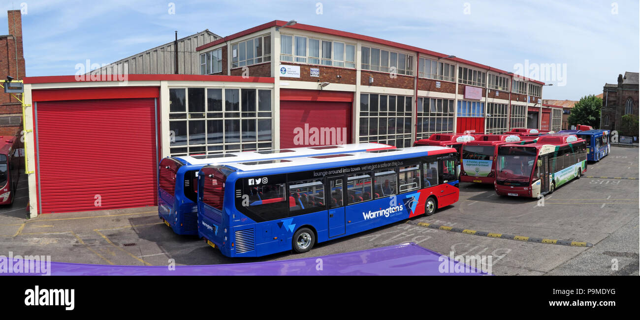 Warringtons eigene Busse, Hauptdepot Pano, Wilderspool Causeway, Cheshire, Nordwestengland, Großbritannien, jetzt ein Projekt von Langtree Property Partners Stockfoto