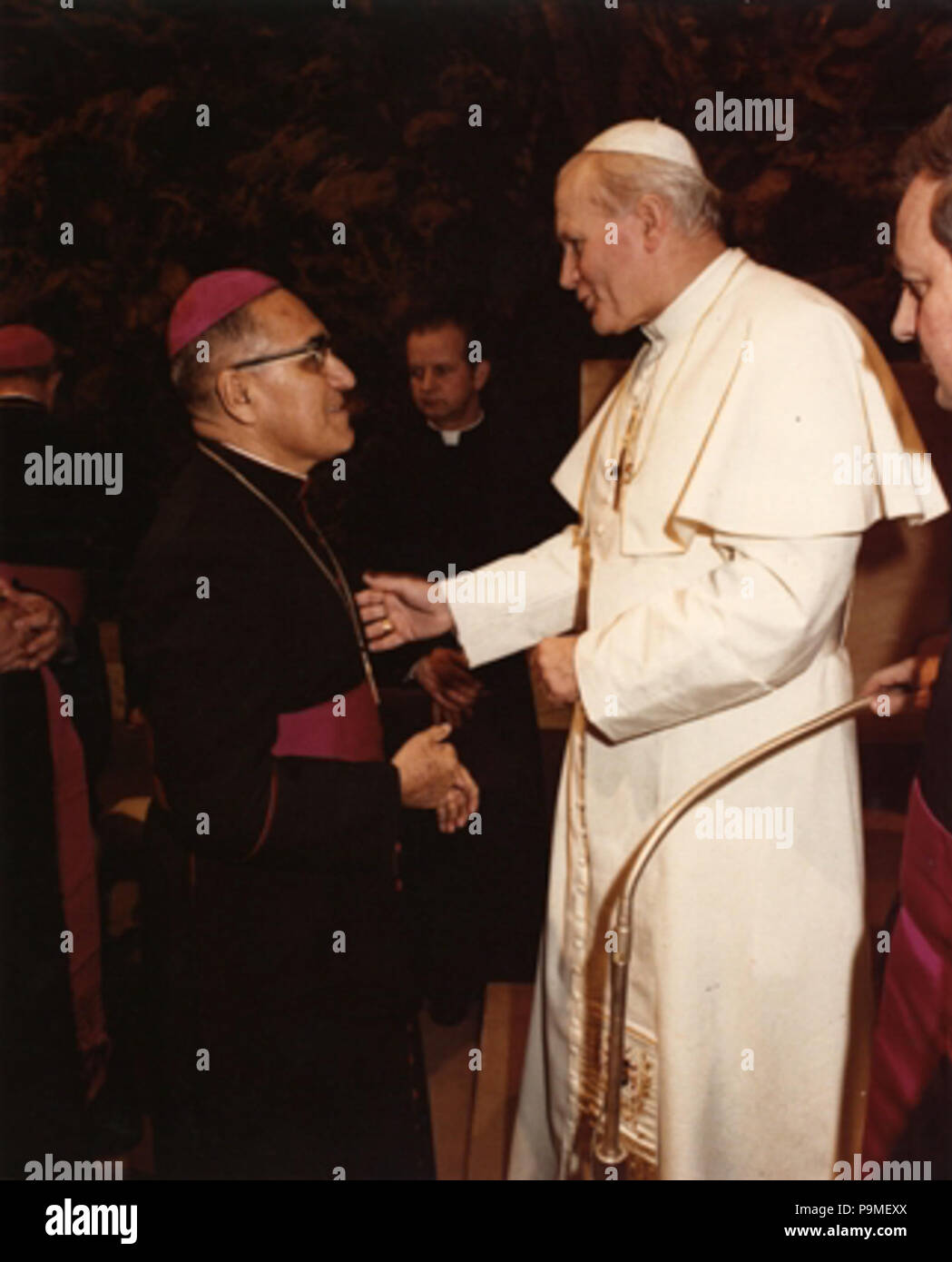 338 Oscar Arnulfo Romero mit Papst Johannes Paul II. Stockfoto