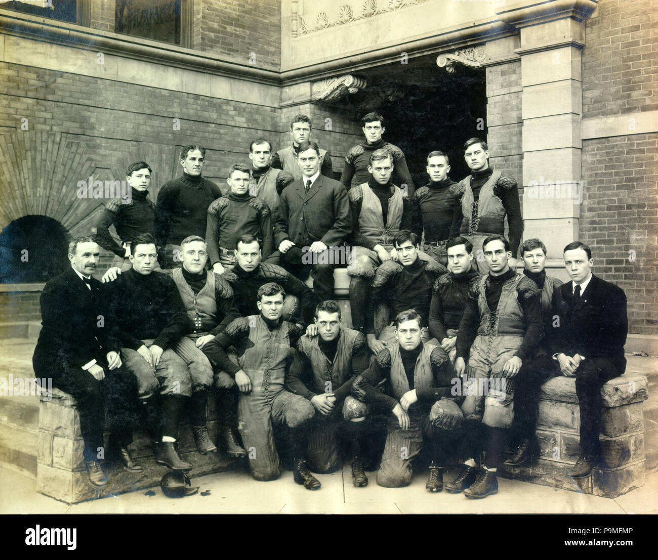 27 1906 Michigan Wolverines Fußball Team (Gruppe) Stockfoto