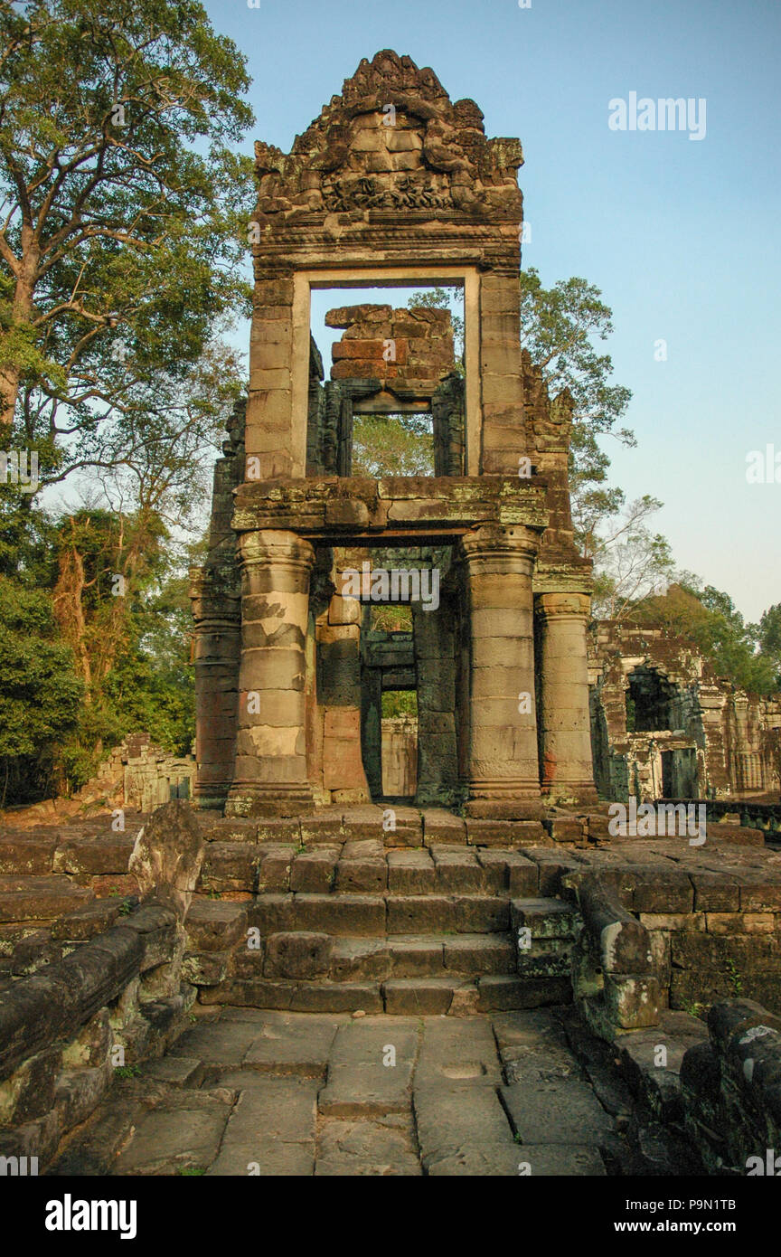 Die Bibliothek des Preah Khan, einem Tempel in Angkor, Kambodscha, im 12. Jahrhundert erbaut von König Jayavarman VII. Es liegt nordöstlich von Angkor Thom und Stockfoto