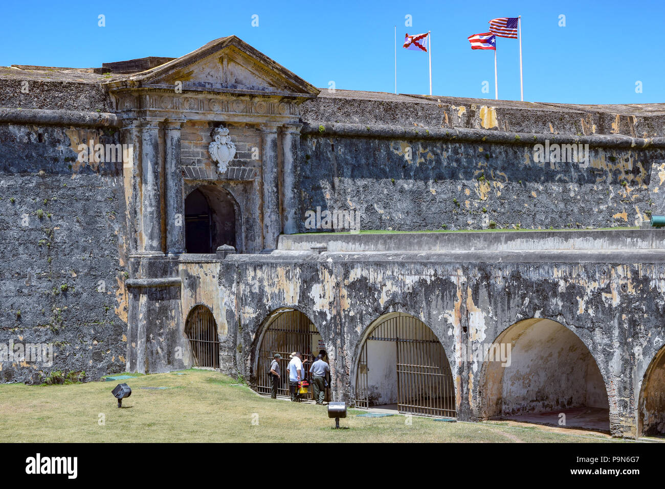 San Juan, Puerto Rico - 02 April 2014: Ansicht von der Vorderseite des Castillo San Felipe del Morro in der Altstadt von San Juan. Stockfoto