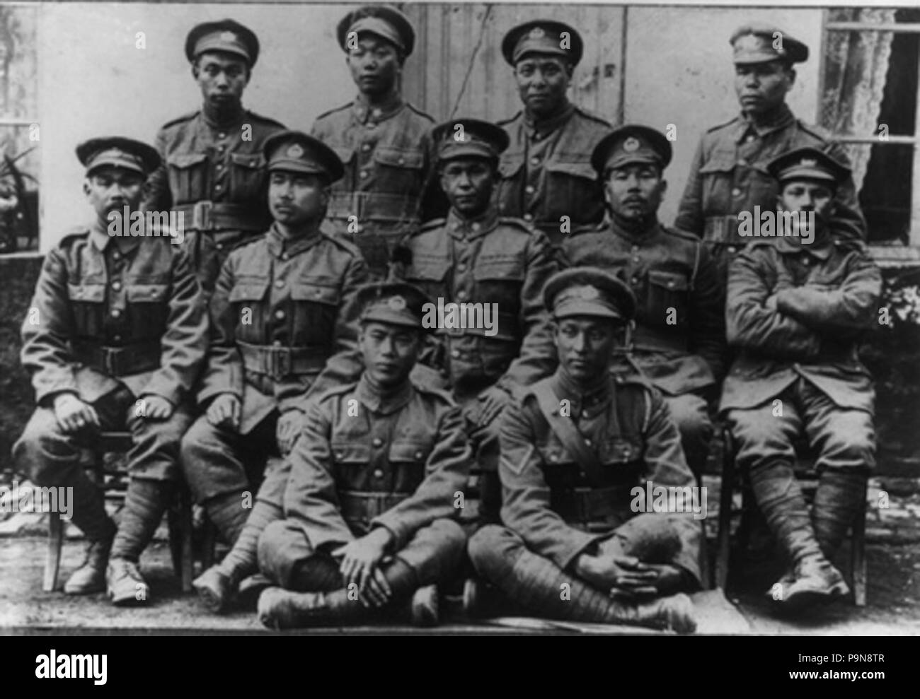 . Englisch: Foto der 11 Platoon (Japanisch) des 10 Bataillon, CEF. Auf der linken Seite ist masumi Mitsui, als er noch ein eigenes. Vor 1919 14 10 Bataillon japanischen Abschnitt unter Mitsui Stockfoto