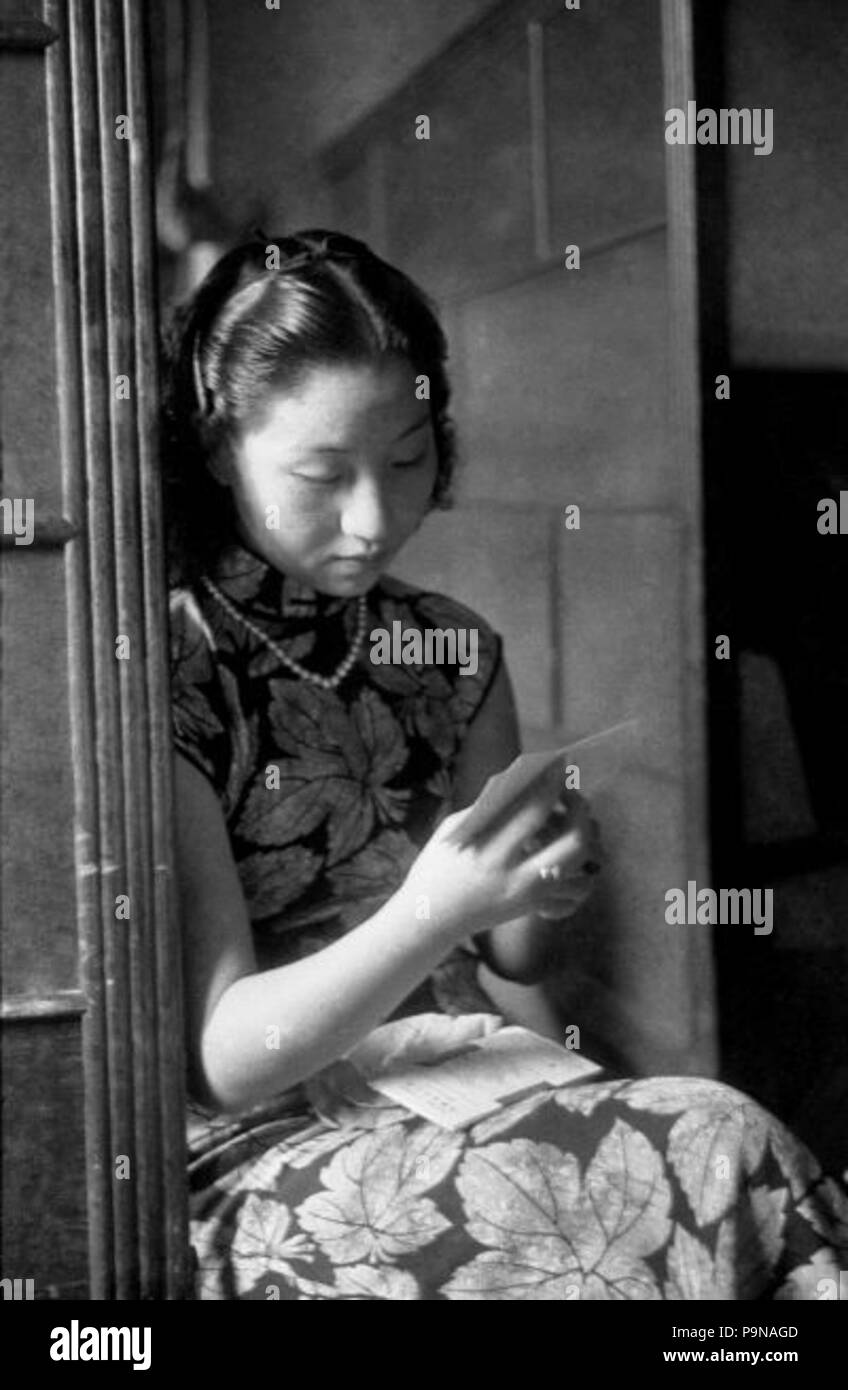 328 Kellnerin in einem Café in Taiwan Stockfoto