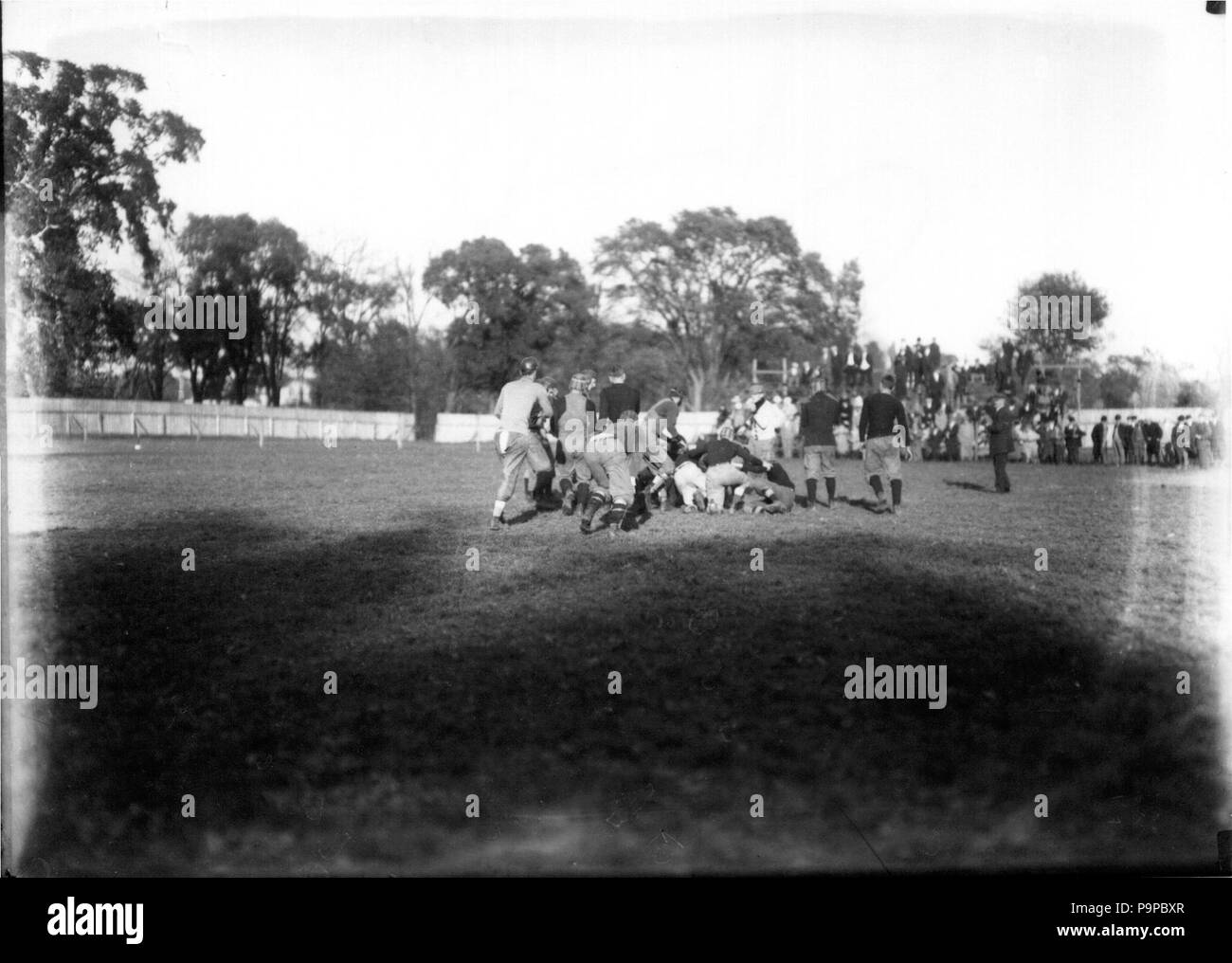 98 Aktion an der Miami Universität Fußball Spiel 1911 (3192174806) Stockfoto