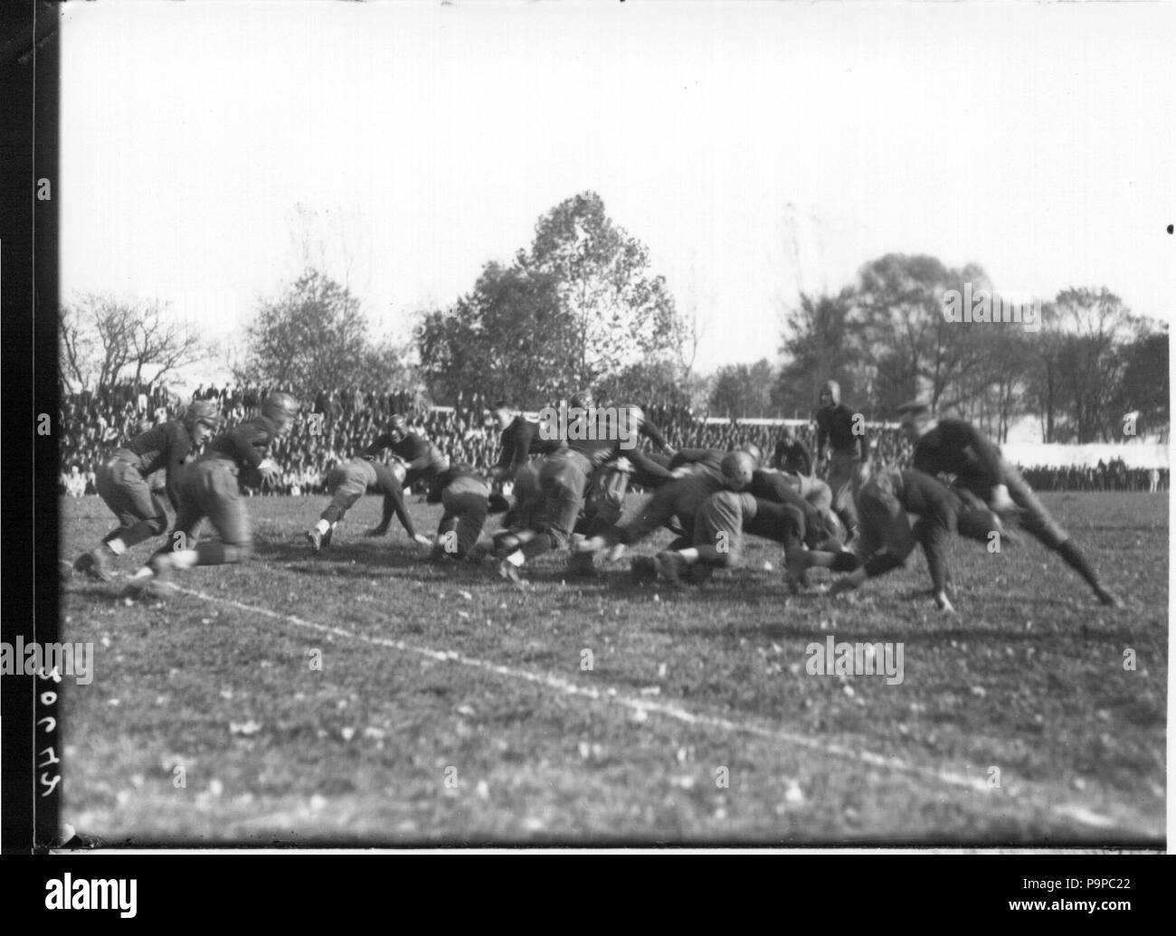 98 Maßnahmen auf Miami-Ohio Wesleyan Fußballspiel 1921 (3191379515) Stockfoto