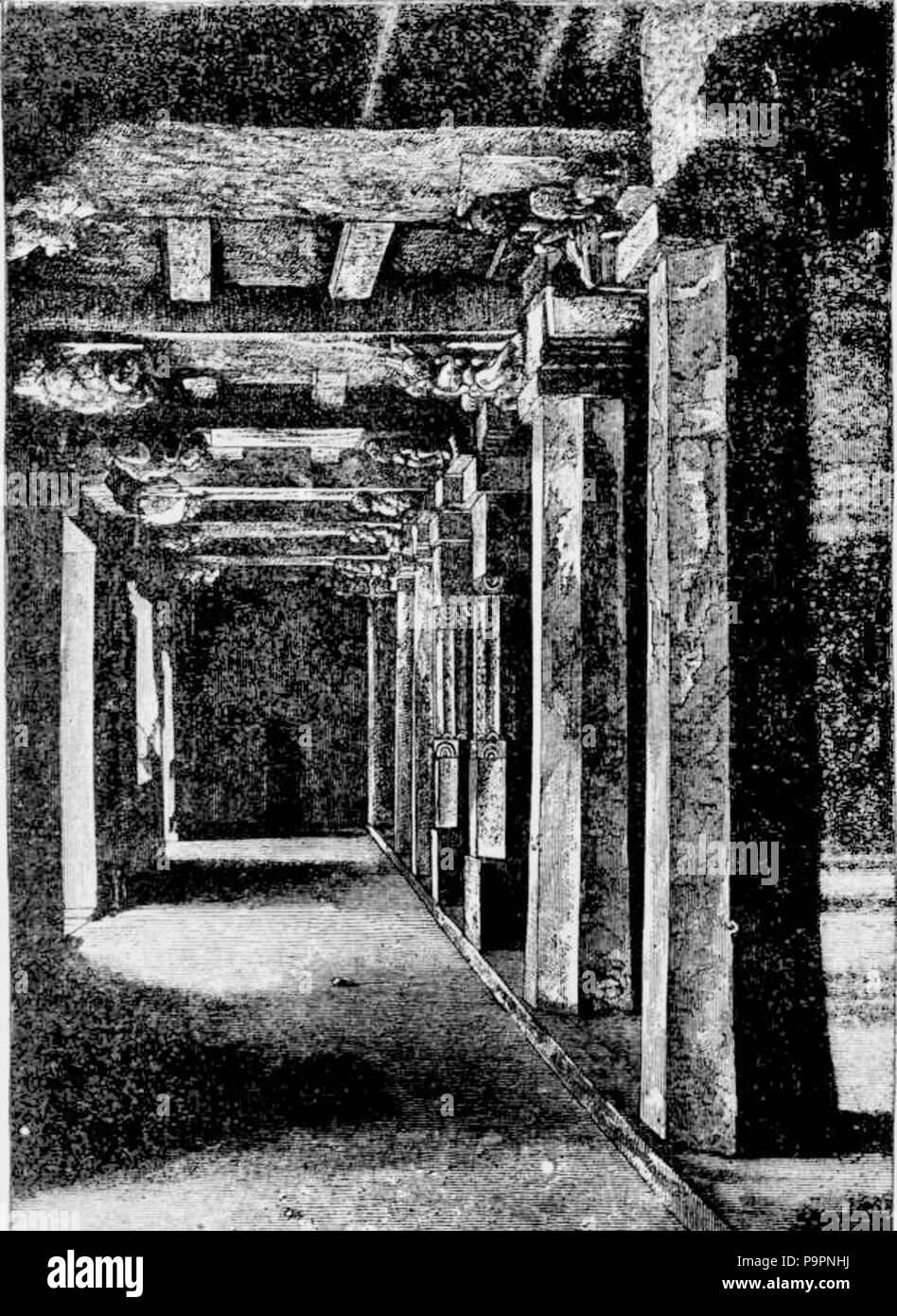 107 Ajanta Höhlen 16 vorderen Gang Stockfoto