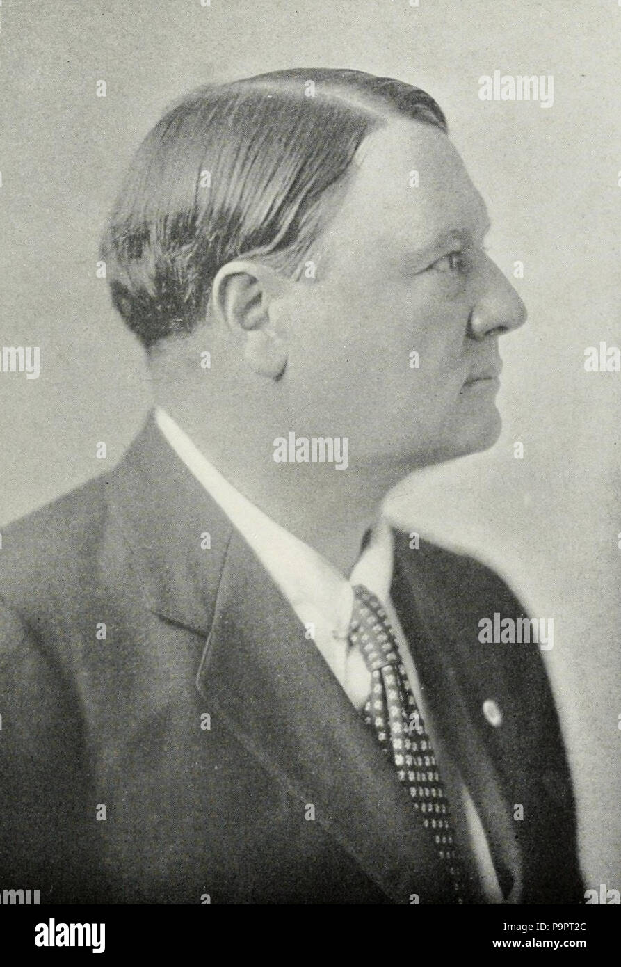 . Englisch: Alfred Charles William Harmsworth, 1st Viscount Northcliffe. Spätestens 1921 114 Alfred Charles William Harmsworth Stockfoto