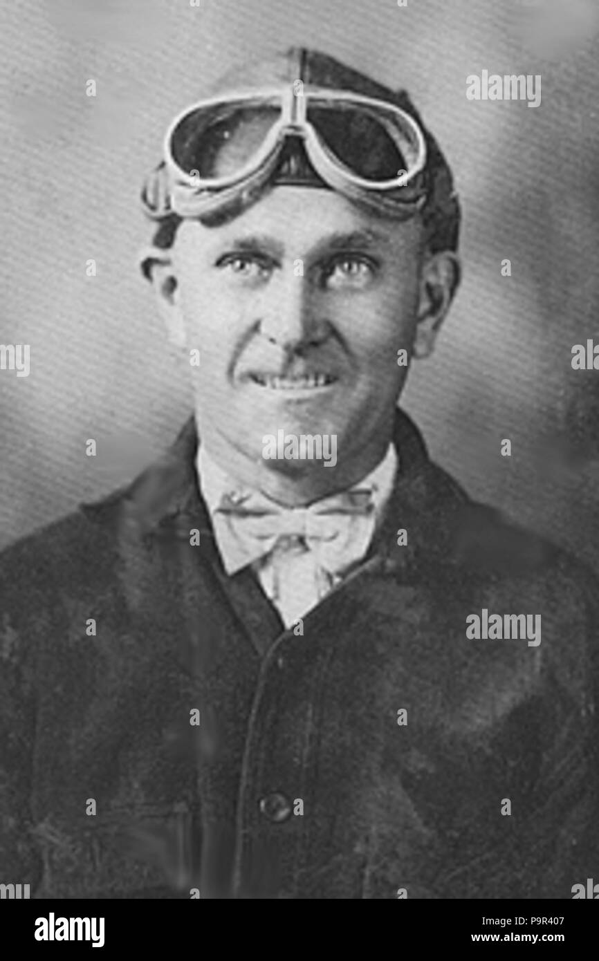 . Englisch: Der Vater der Luftfahrt des Staates, Ben Epps war das erste Georgische aufzubauen und ein Flugzeug fliegen. Die Athens-Ben Epps Airport ist nach ihm benannt. um 1910 s 195 Ben T. Epps 001 Stockfoto