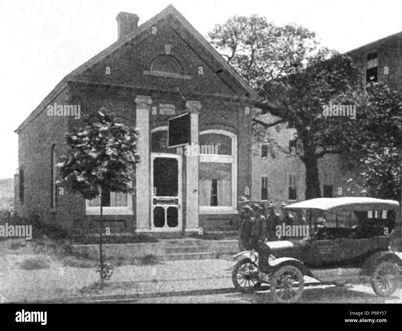 . Deutsch: Christliche Wissenschaft Krieg Relief Zimmer und Automobil in Newport News, Virginia. veröffentlicht 1922 309 Christian Science Krieg Zeit Aktivitäten - Newport News, Virginia - Krieg Relief- und Automobilindustrie Stockfoto
