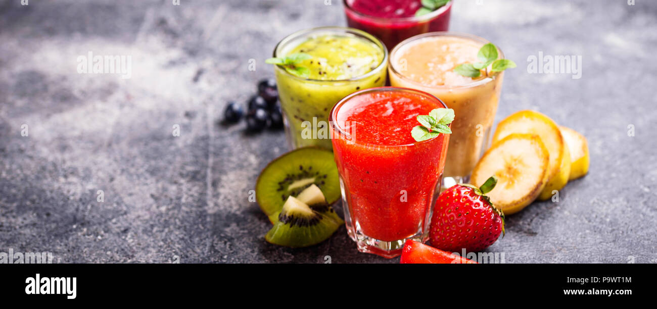 Sortiment von verschiedenen gesunde Smoothies Stockfoto