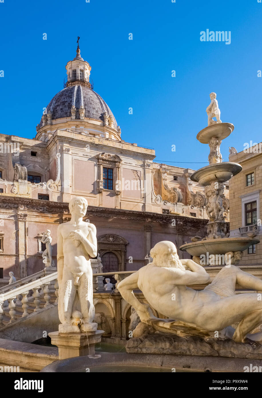 Die Fontana Pretoria, Praetorian Brunnen auf der Piazza Pretoria in Palermo, Sizilien, Italien, Europa Stockfoto