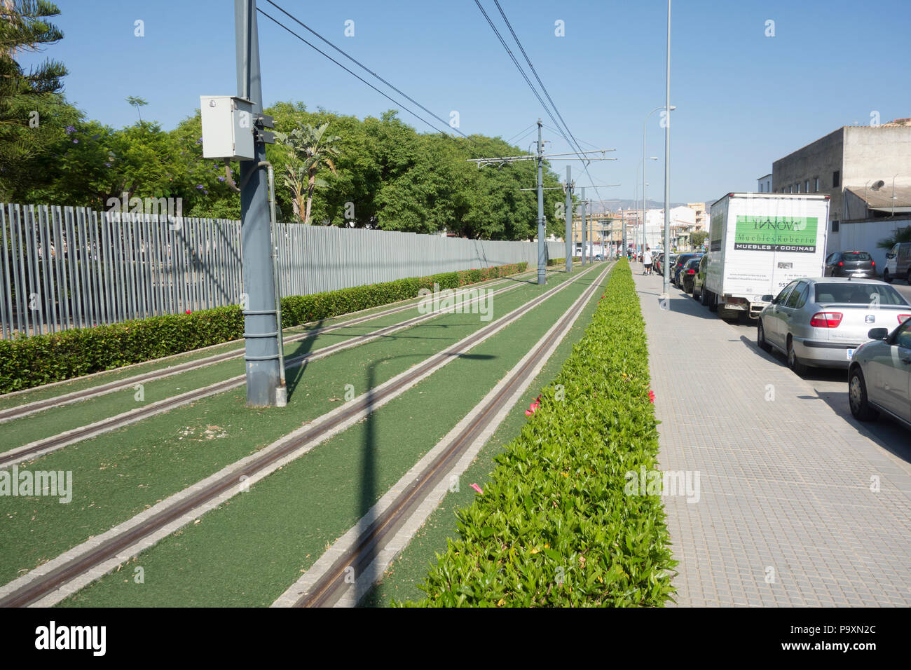 Straßenbahn-Linien in der spanischen Stadt/Stadt Vélez-Málaga Stockfoto
