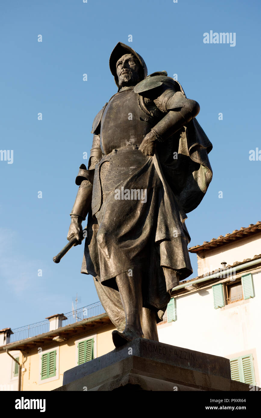 Greve in Chianti, Toskana, Italien. Juni 2018 Statue von Giovanni da verrazzano. Auf der Piazza befindet sich auch ein Denkmal für Navigator Giovanni Da Verrazzano, der Stockfoto