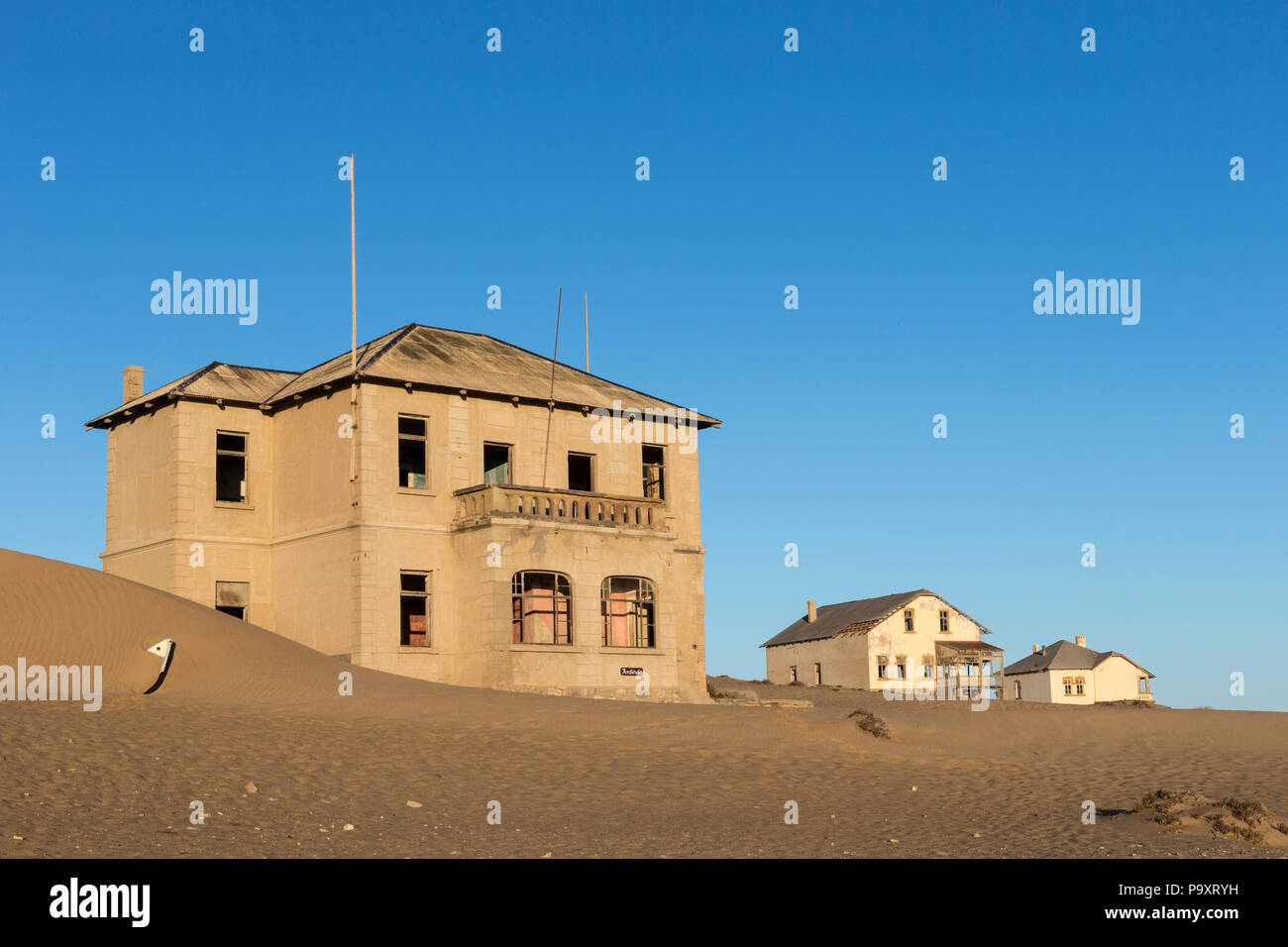 Architektenhaus, Kolmanskop, die Geisterstadt, in der Nähe von Lüderitz, Namibia, Februar 2017 Stockfoto