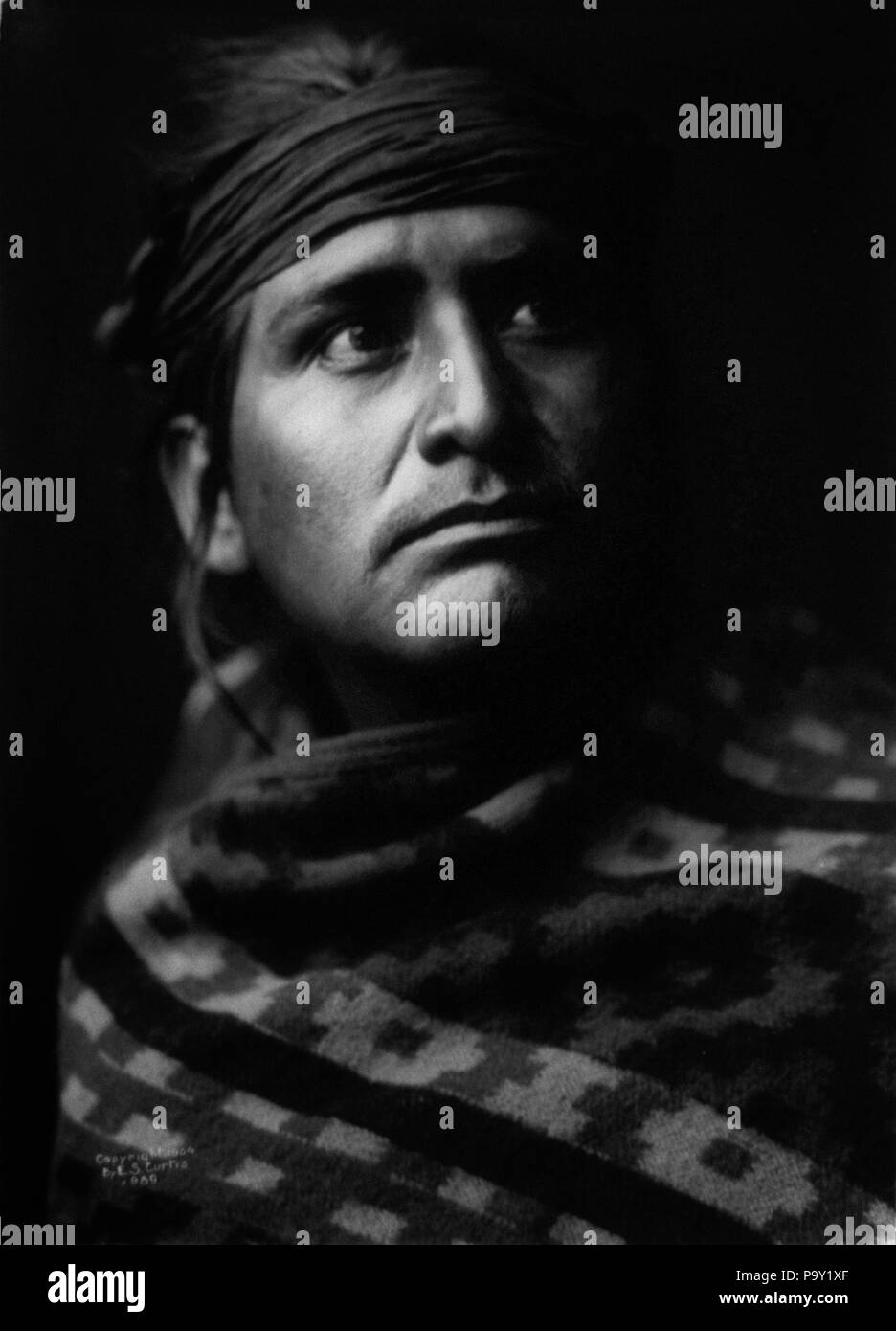 608 Edward S. Curtis, Navajo Chief, 1904 Stockfoto